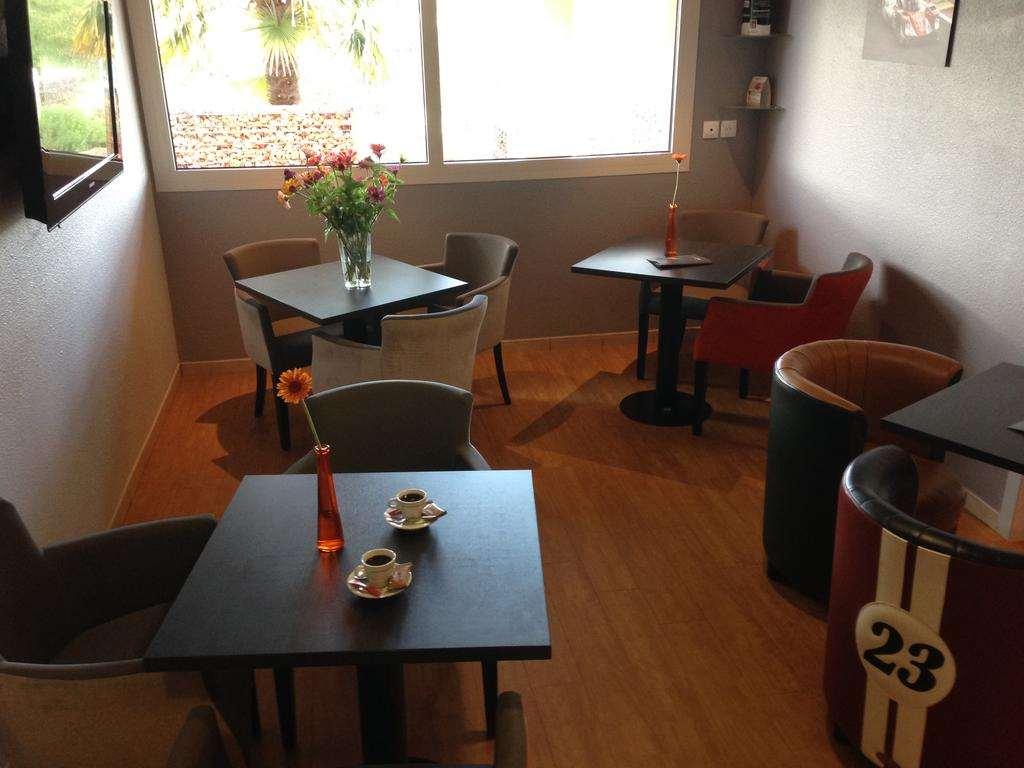 Brit Hotel Les Evens Saint-Saturnin  Restaurante foto